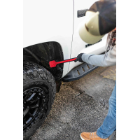 Detail Factory - ProGrip Fender Well Brush Red/Black